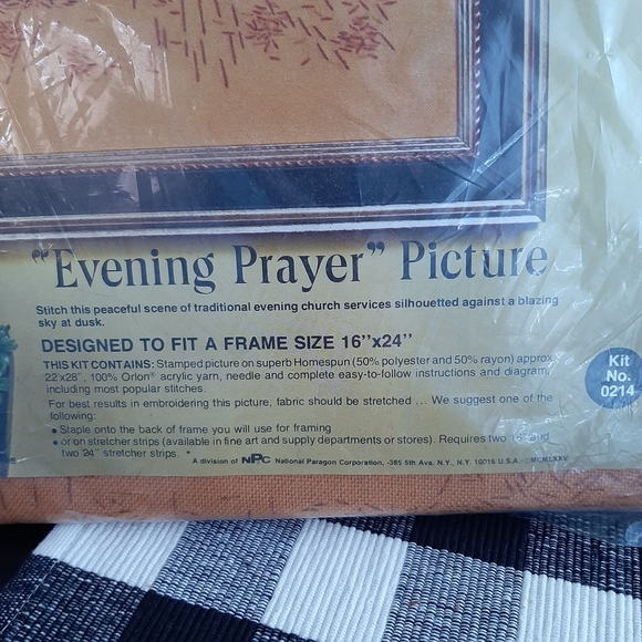 NOS PARAGON CREWEL STITCH KIT - Picture 11 of 11